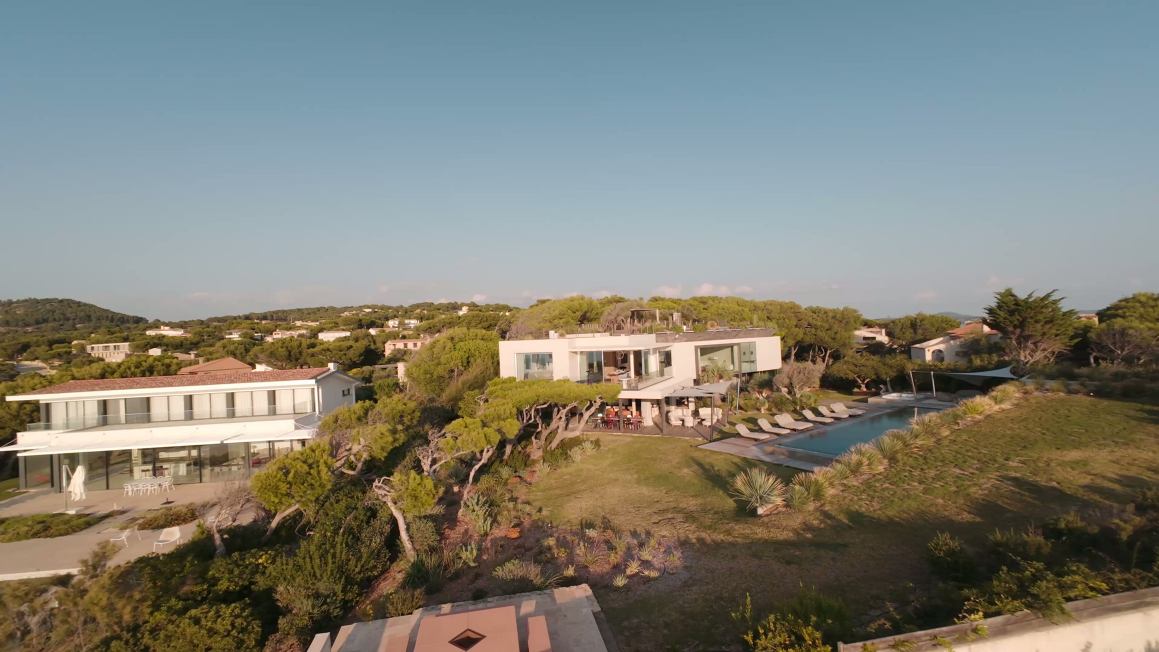 VILLA LE CAP - 600m2 FACE A LA MER